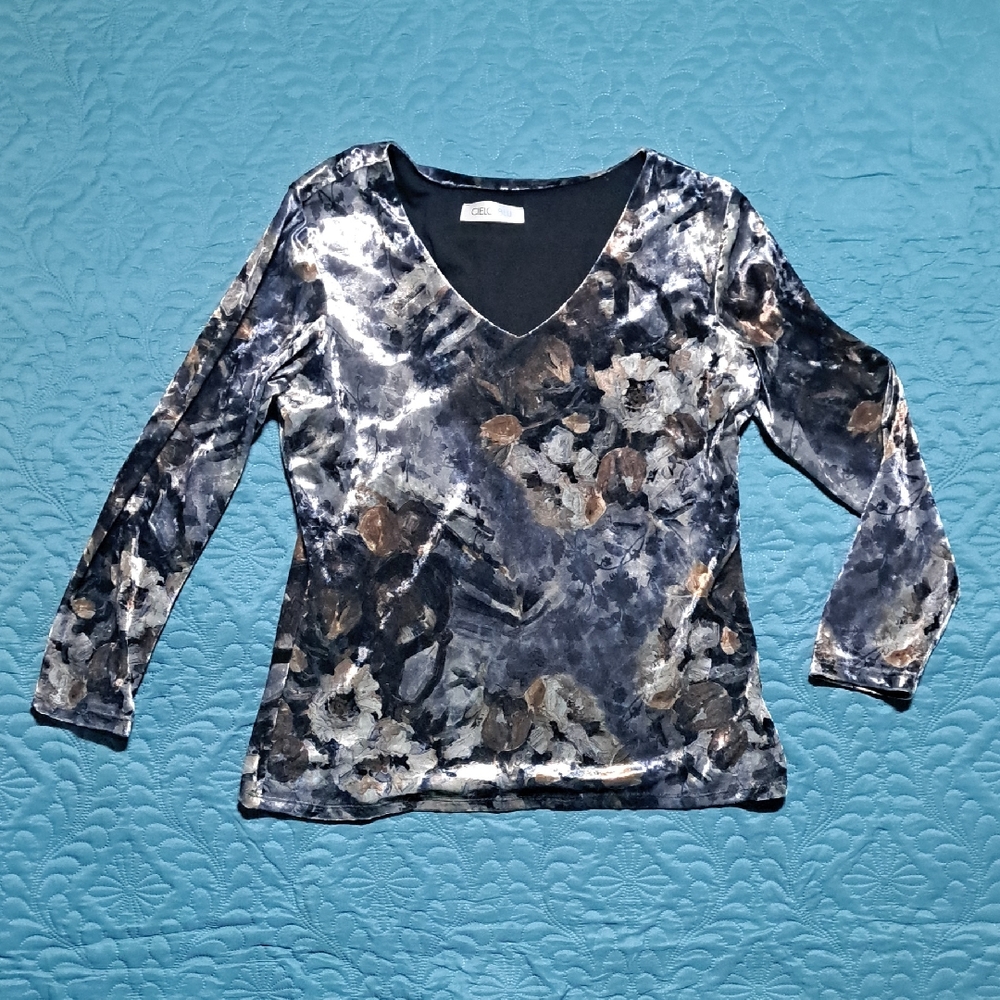 โจ Midnight Velvet Bloom Top โ Cielo Blu